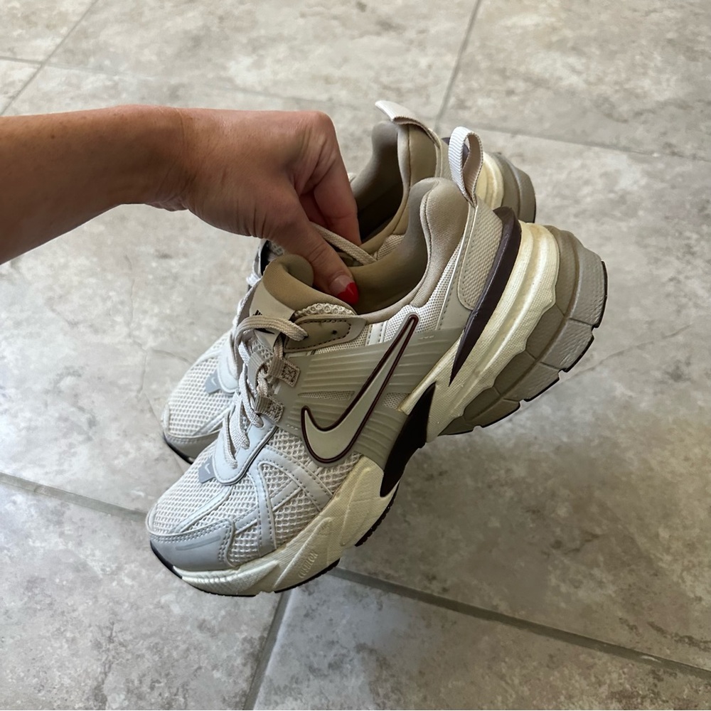 Nike v2K run brown - Picture 2 of 7